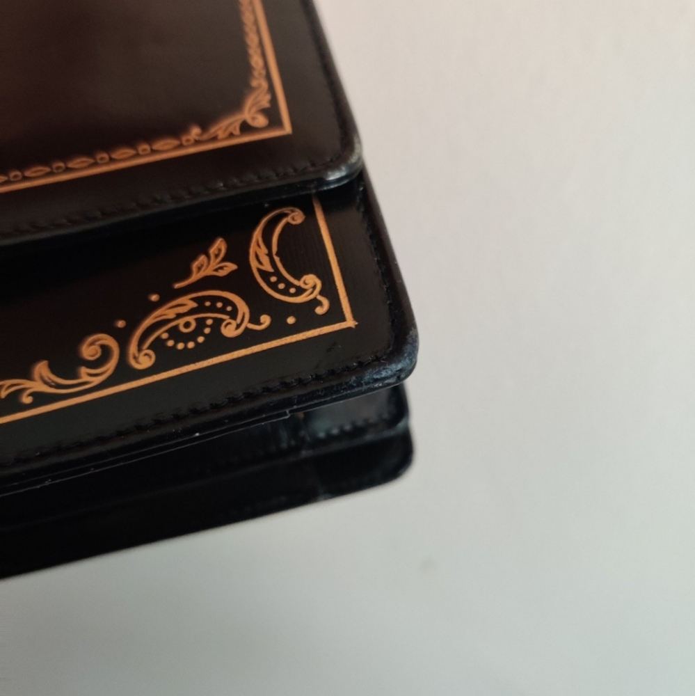 SOLD Grace Kelly leather box purse - Picture 5 of 12
